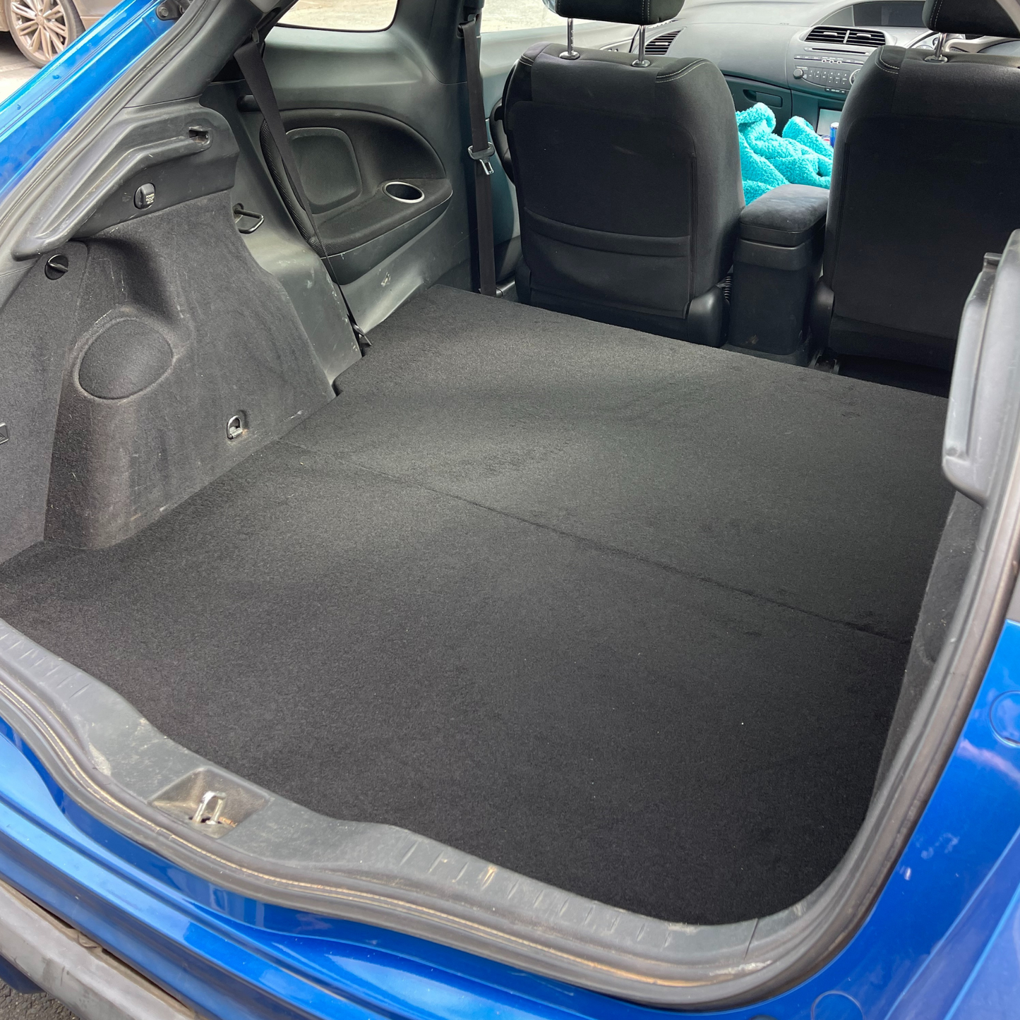 Honda Civic Mk8 FN1 FN2 Rear Seat Delete